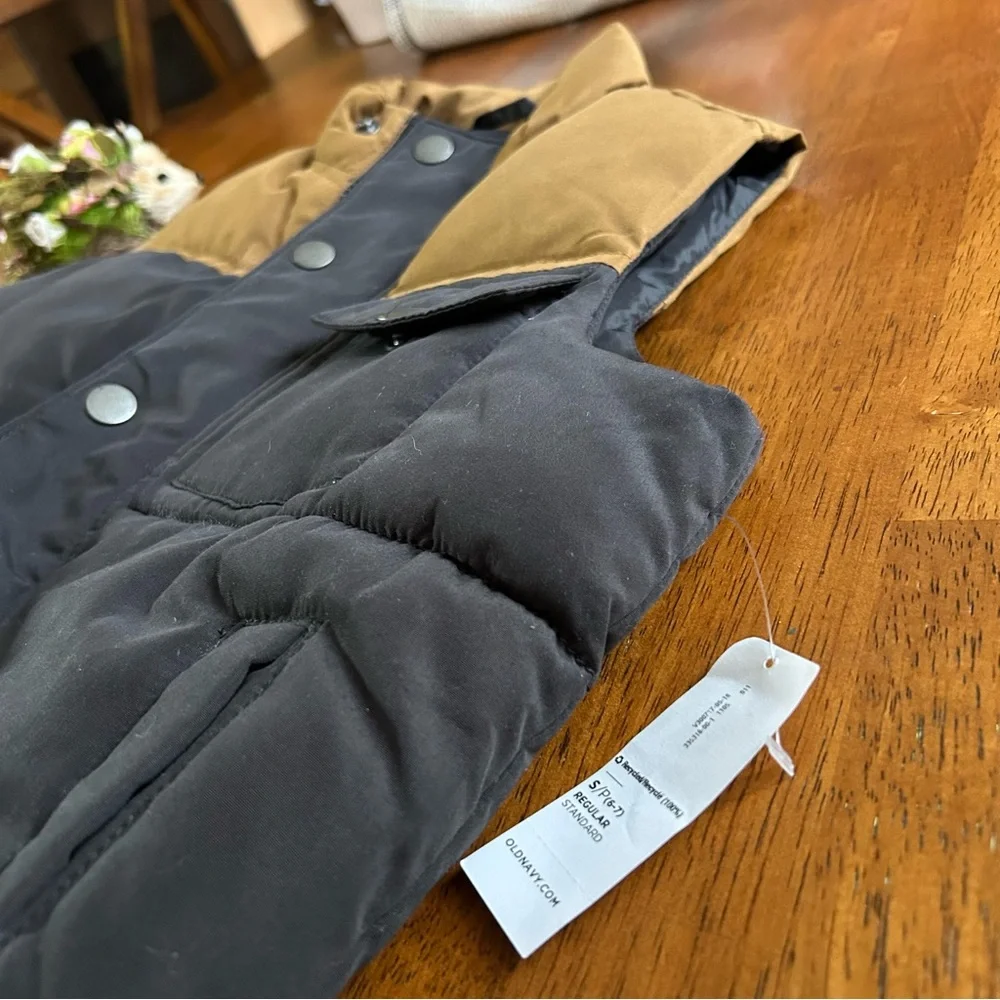 Puffer Vest | Boys Size 6-7 (S) | Brown & Soft Black Colorblock | NEW with Tags! - Picture 5 of 10